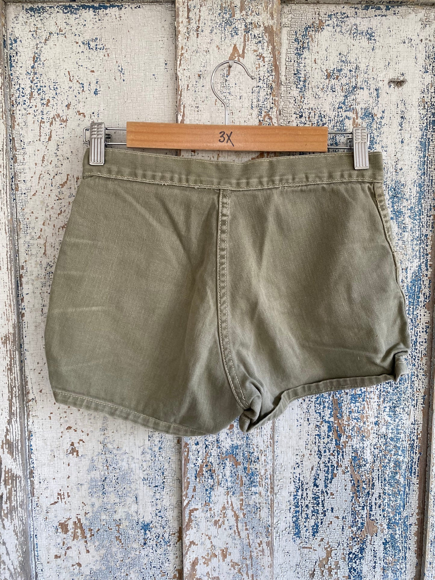 1970s Faded Green Shorts | 27