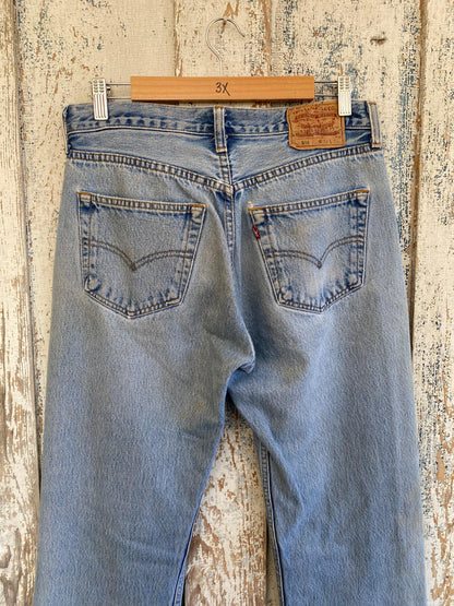 1990s Light Wash 501 Levi's | 32