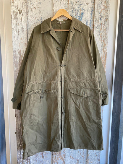 1970s Military Trench Coat | L