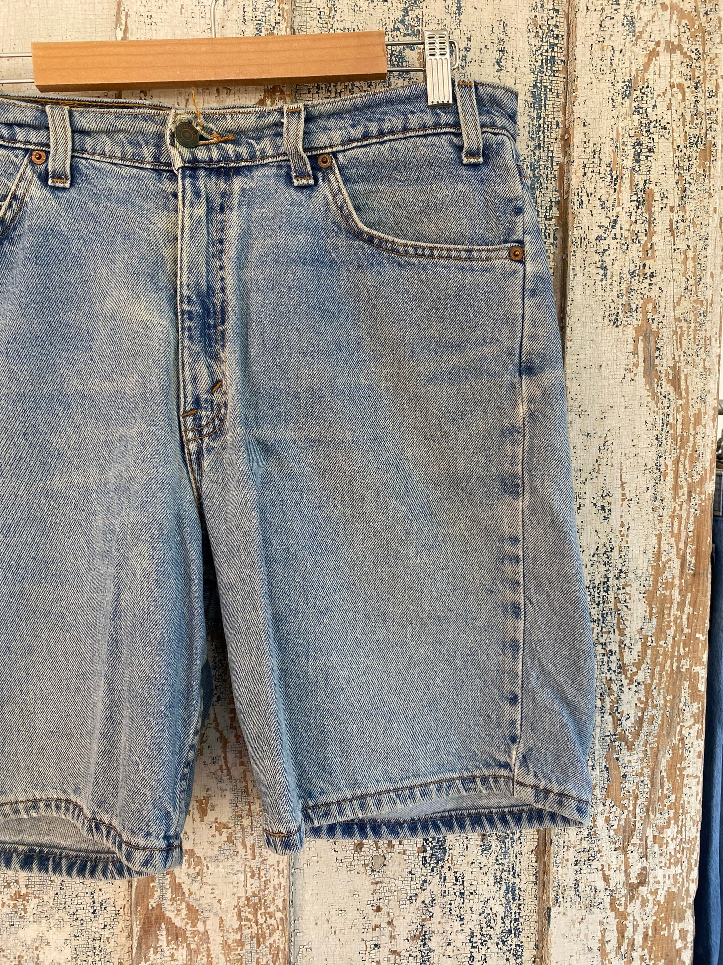 1990s Levi's Denim Shorts | 35