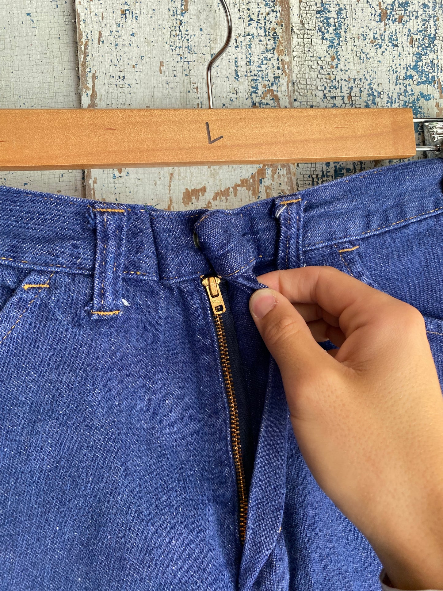 1970s Buckle Back Denim Jorts | 27