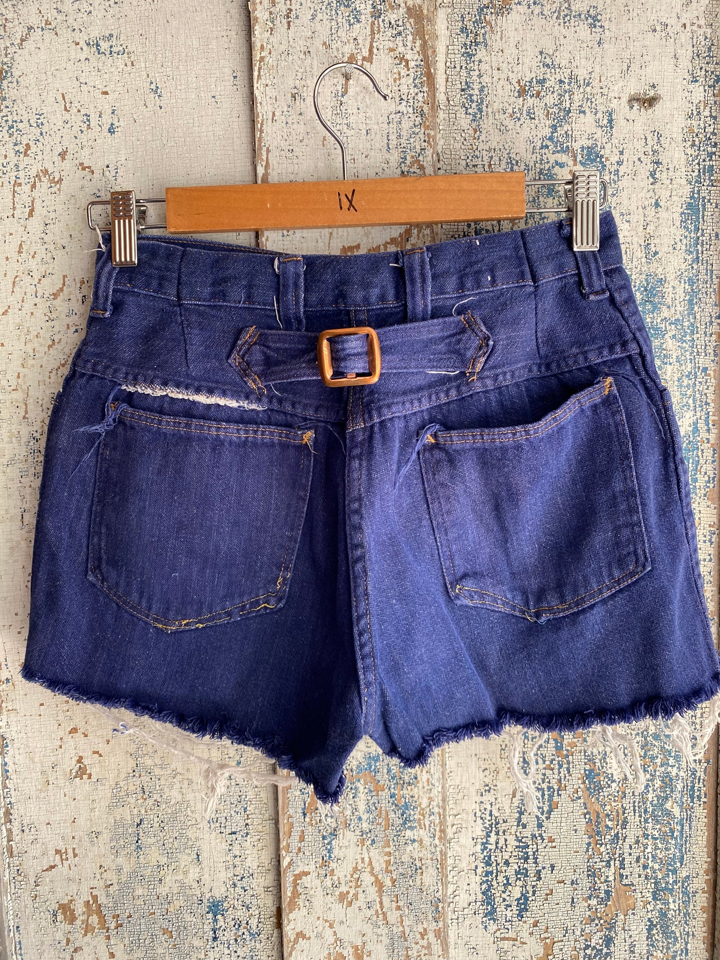 1970s Buckle Back Denim Jorts | 27