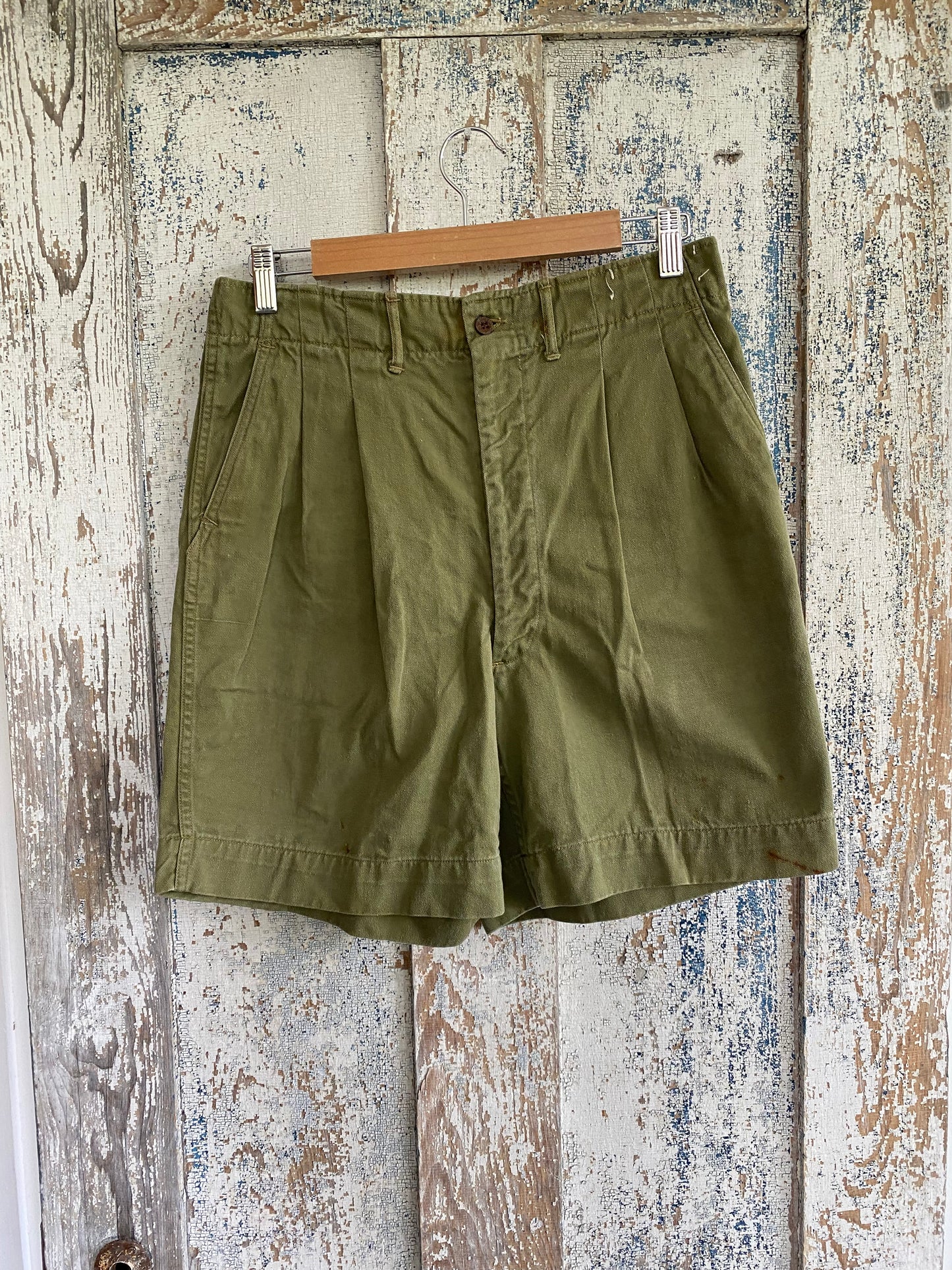 1960s Pleated Boy Scout Shorts | 30