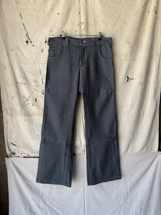 Sample - Boot Cuts | 32