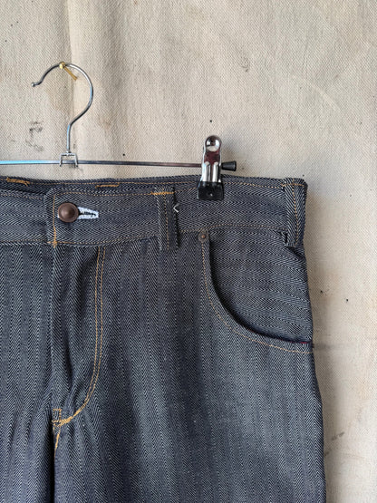 Sample - Boot Cuts | 32