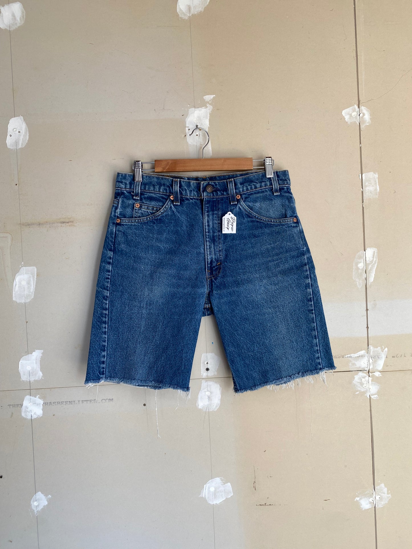 1980s Cut Off Levis Shorts | 33