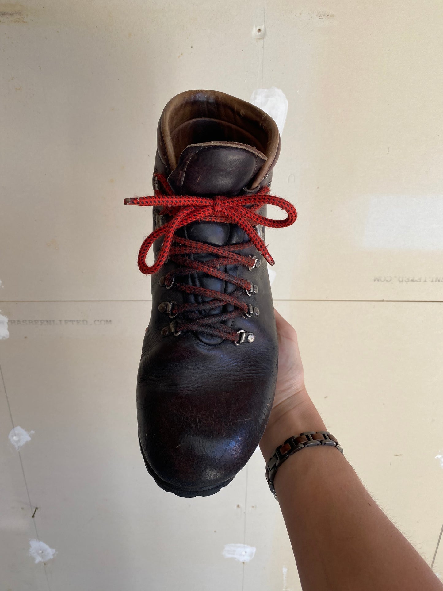 1980s Vibram Hiking Boots | 10.5