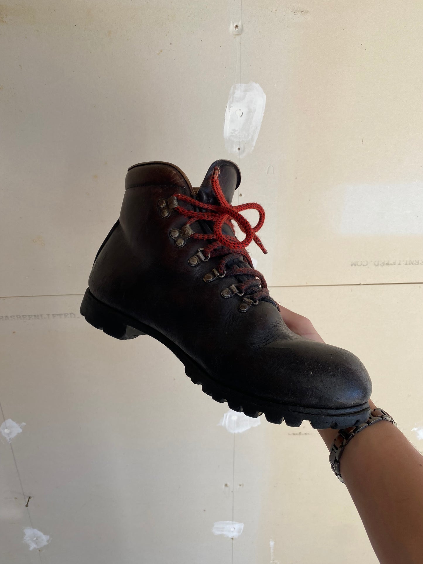 1980s Vibram Hiking Boots | 10.5