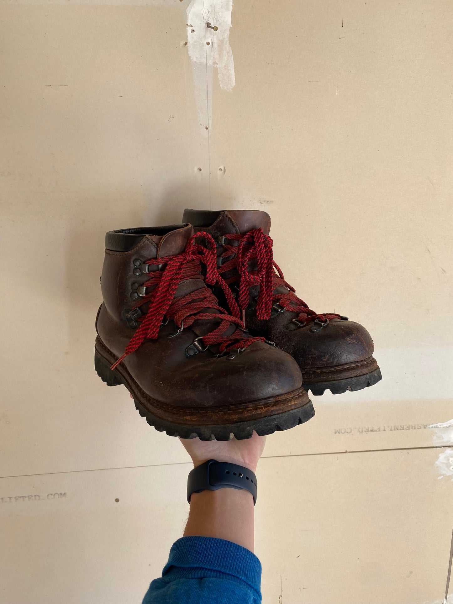 1990s Hiking Boots | 10