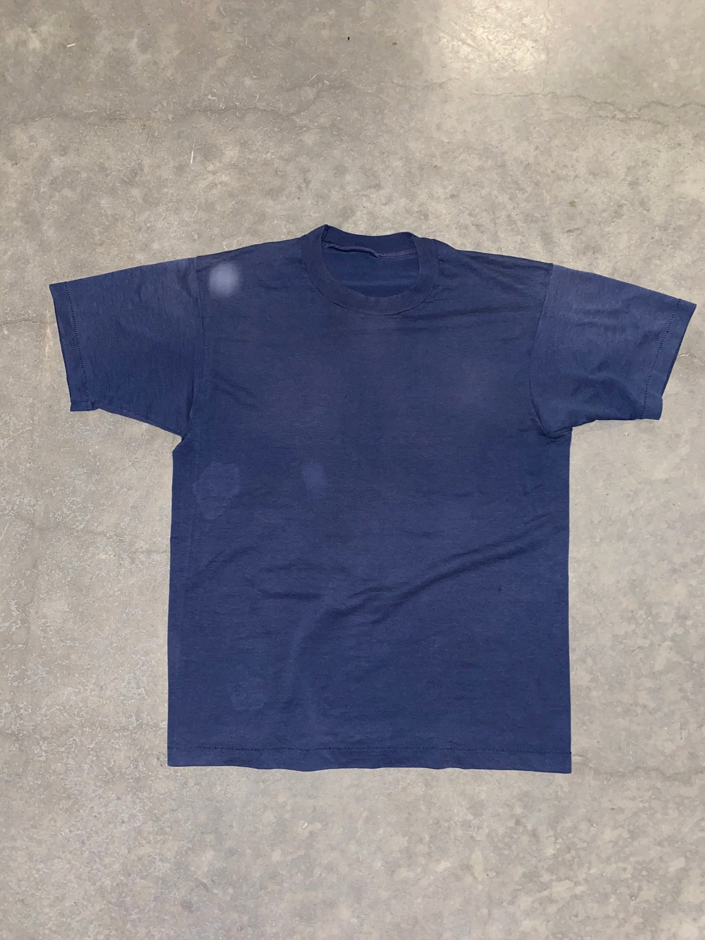 Vintage 90S Faded Navy Tee | L