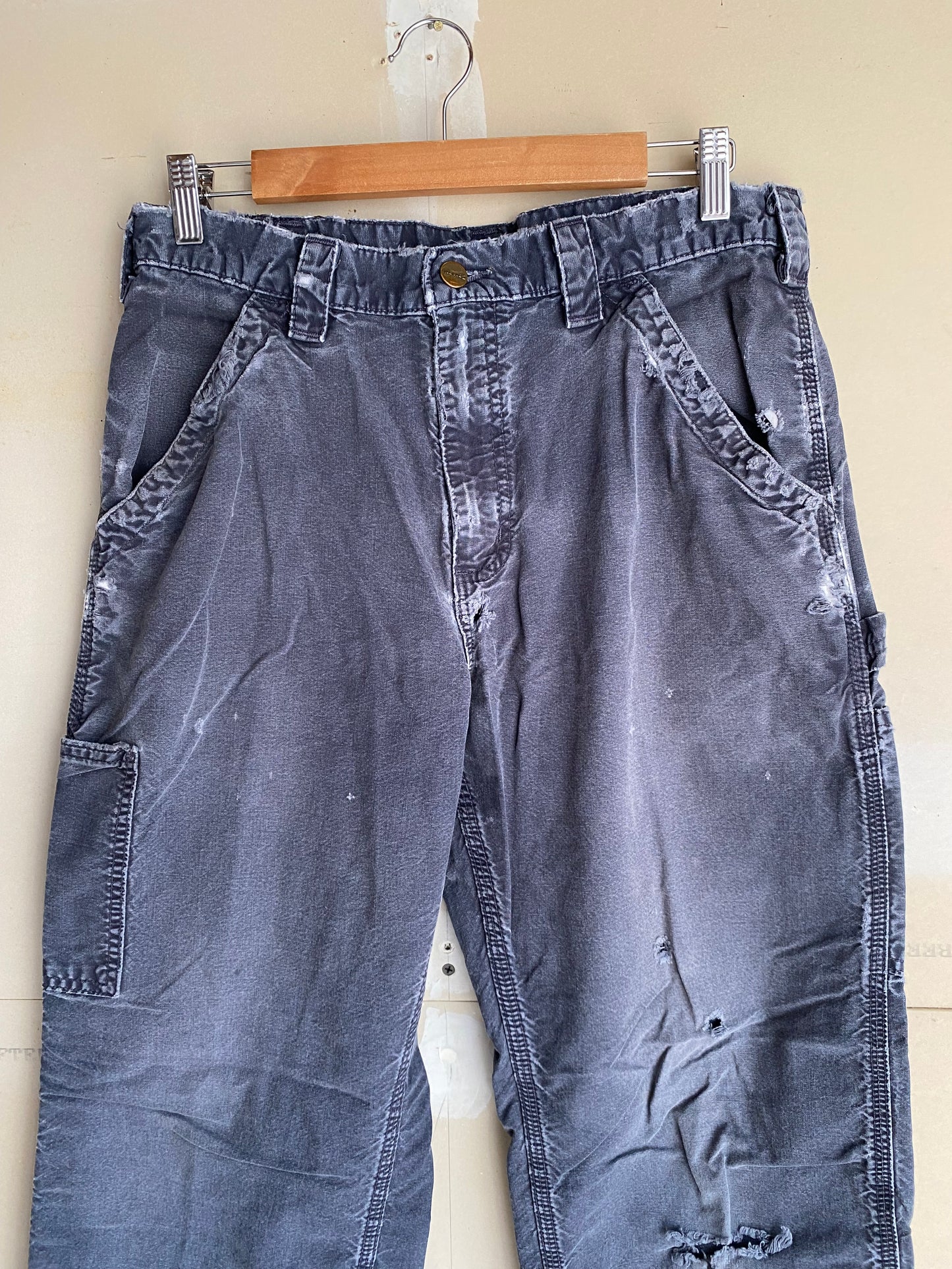 1990s Distressed Carhartt Pants | 32